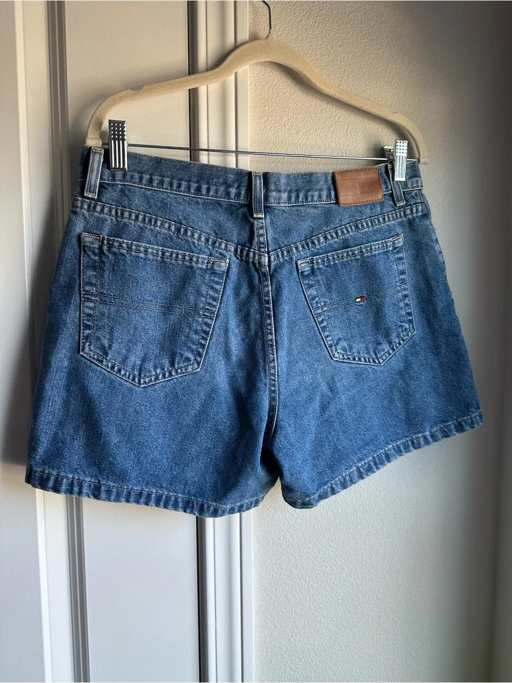 Vintage Y2K Tommy Hilfiger Denim Shorts